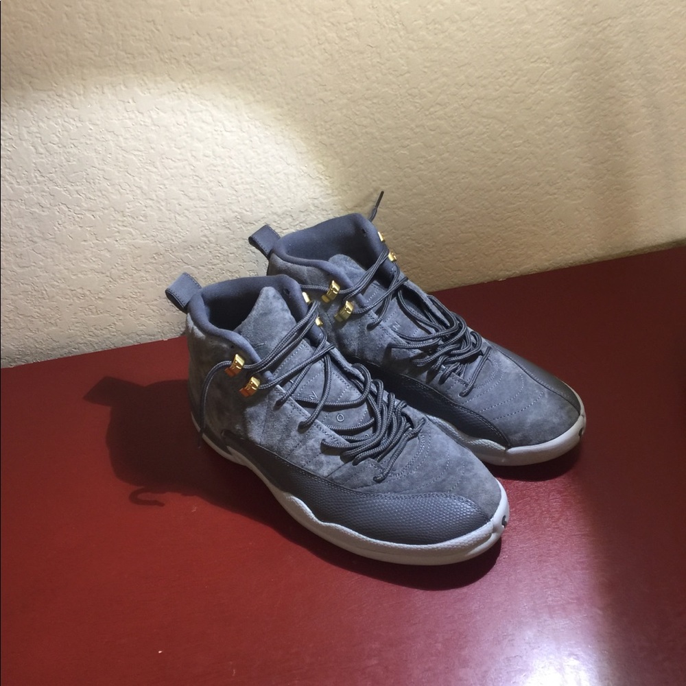 Jordan 12 Wolf Greys